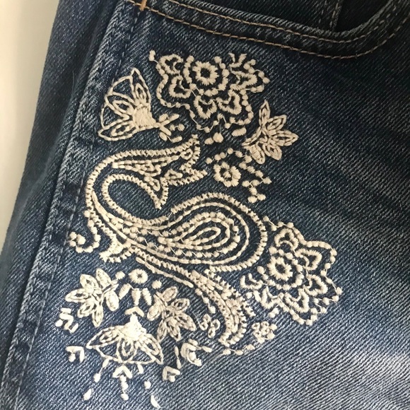 Hollister denim shorts - Picture 2 of 5